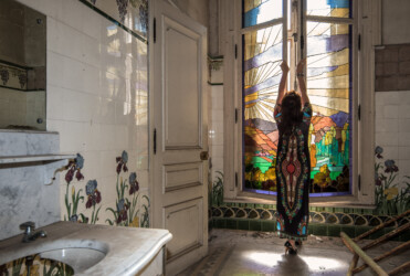 Lost Places-Am Fenster