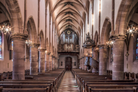Hagenau Elsass-St. Nicolas- Blick zur Orgel