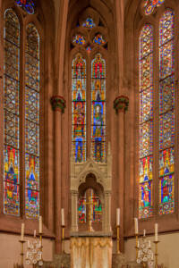 Niederhaslach Elsass-Stiftskirche St. Florent Altar Fenster.