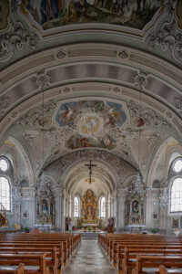 Höst Pfarrkirche St. Johannes der Täufer.