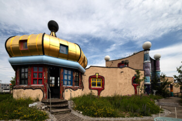 Alternheim (Schweiz) Hundertwasser Markthalle.