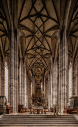 Dinkelsbühl-Münster St. Georg Blick zum Altar.