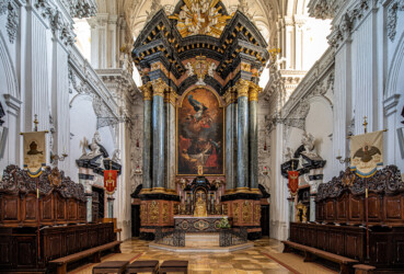 Ellwangen-Wallfahrtskirche Schönenberg Blick zum Altar.