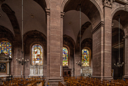 Belford-Kathedrale Blick zur alten Fenster.