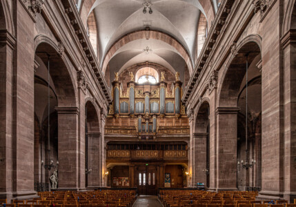 Belford-Kathedrale Blick zur Orgel.