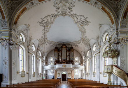 Kreuzlingen-St. Stefan Blich zur Orgel.