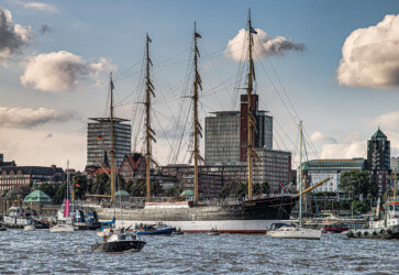 Hamburg- Die Peking kerht zurück.
